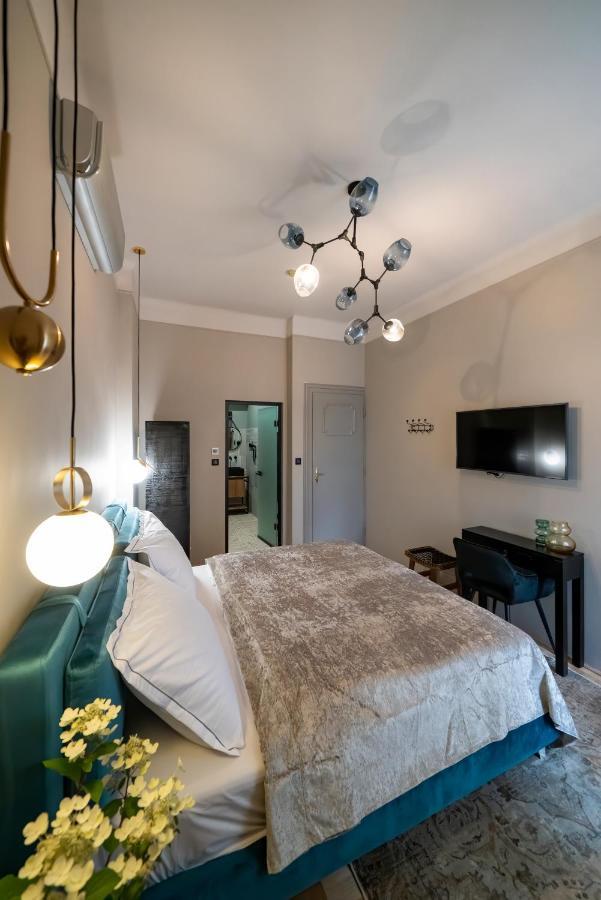 Nest Hotell Győr Exteriör bild