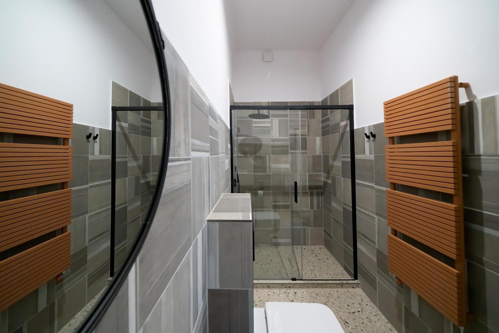 Nest Hotell Győr Rum bild